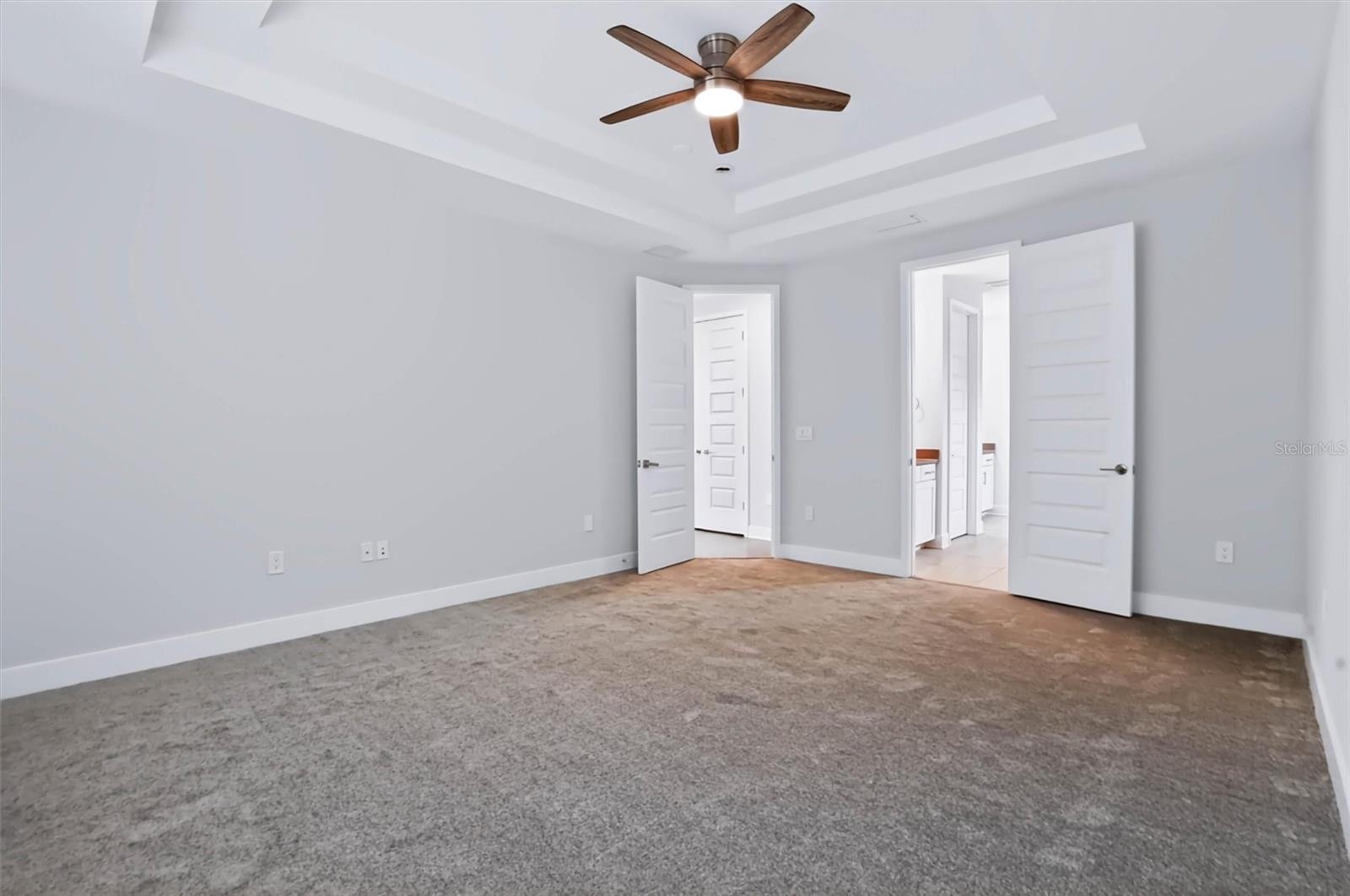 3022 W Gray St Property Photo 27