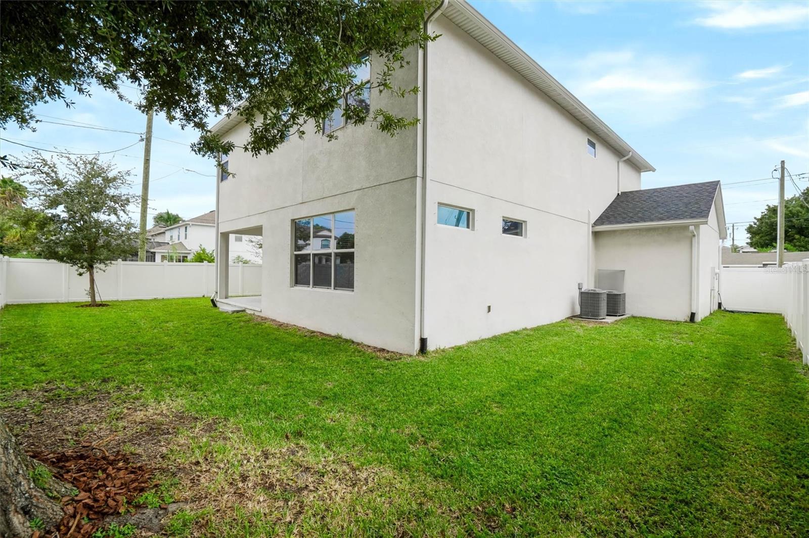 3022 W Gray St Property Photo 46