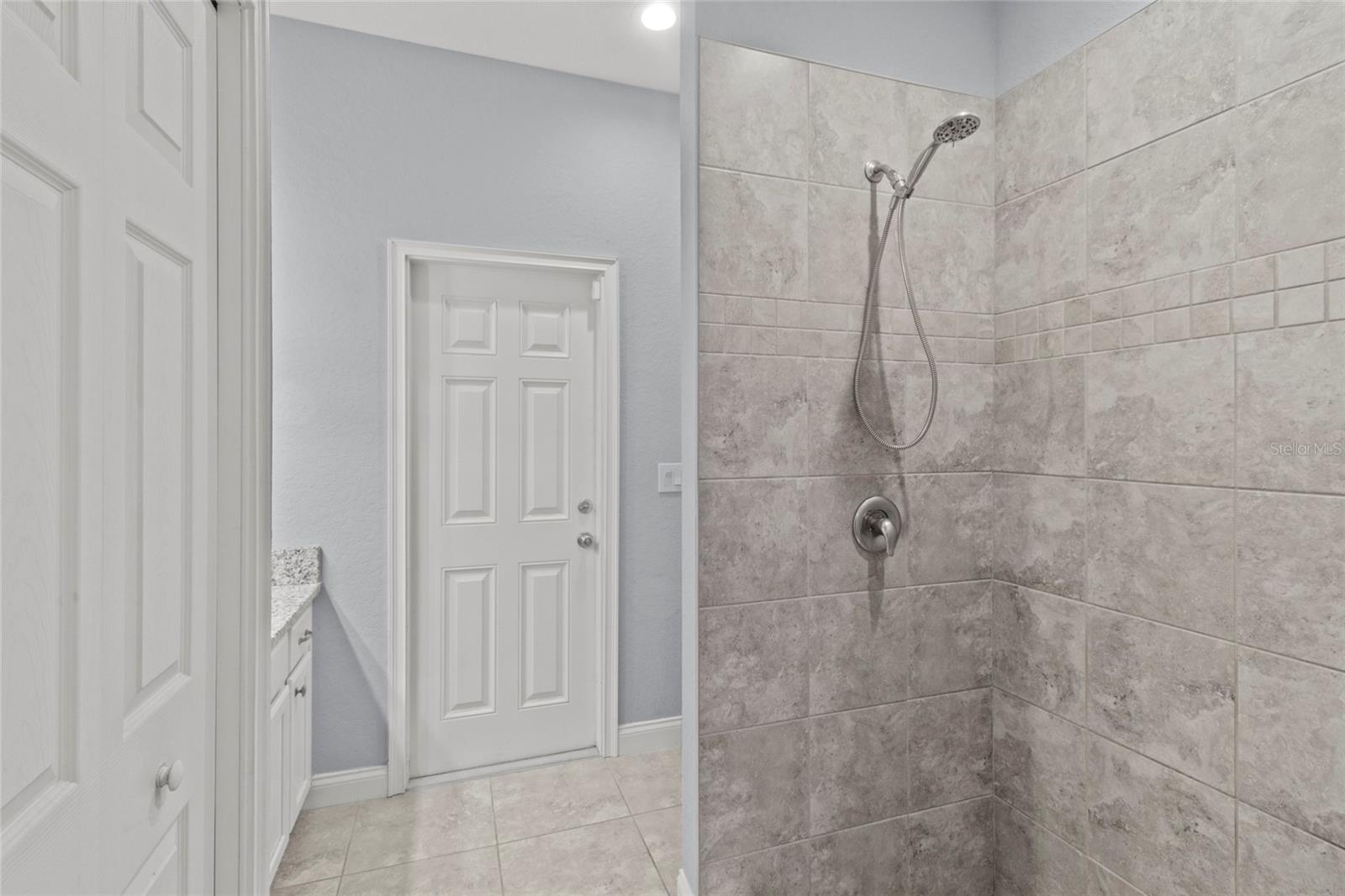 4412 Devinshire Fields Loop Property Photo 40