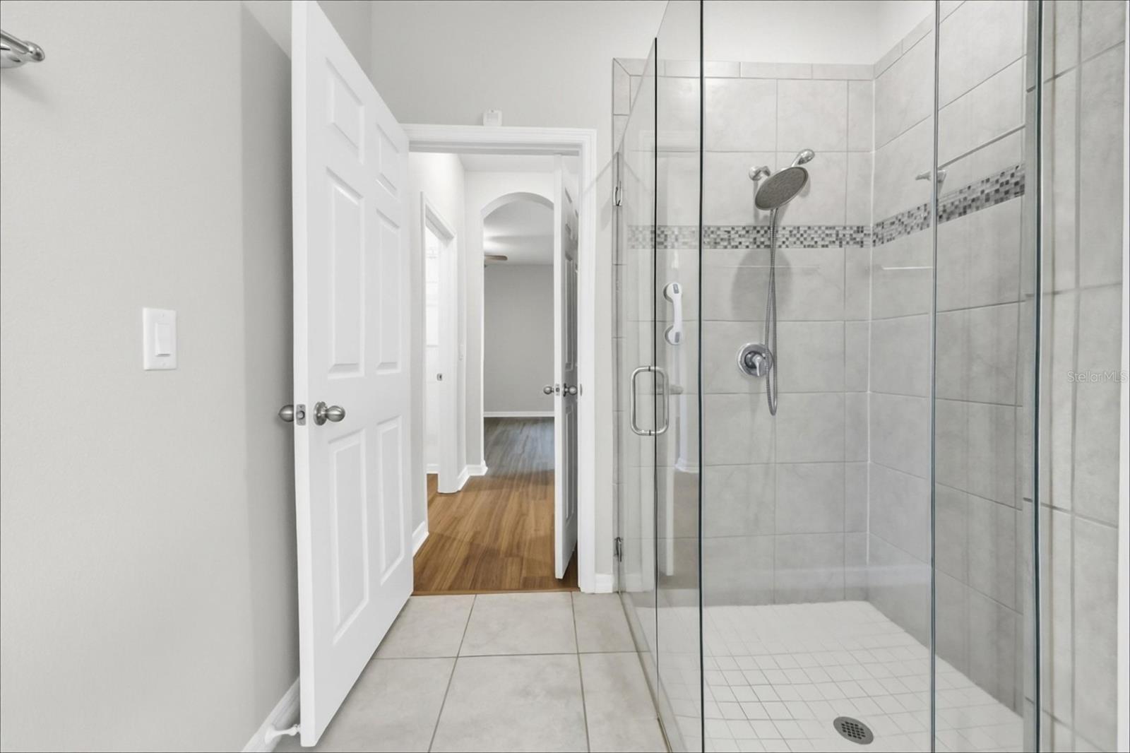 827 Daybreak Pl Property Photo 9