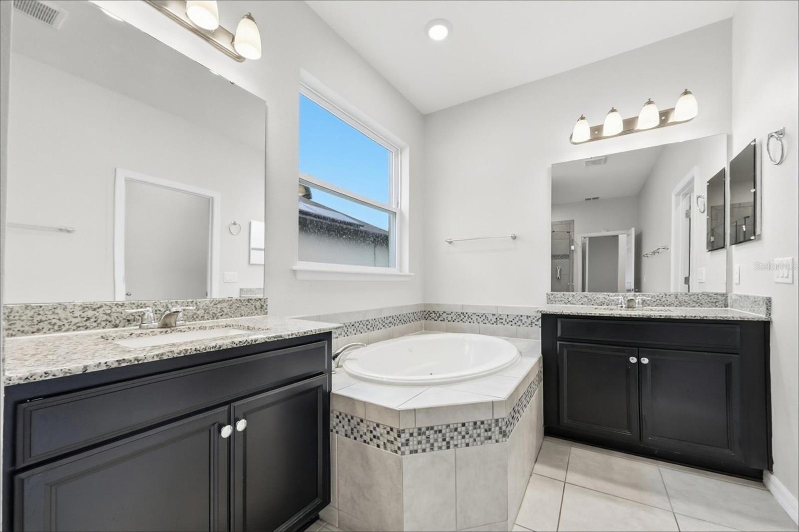 827 Daybreak Pl Property Photo 10