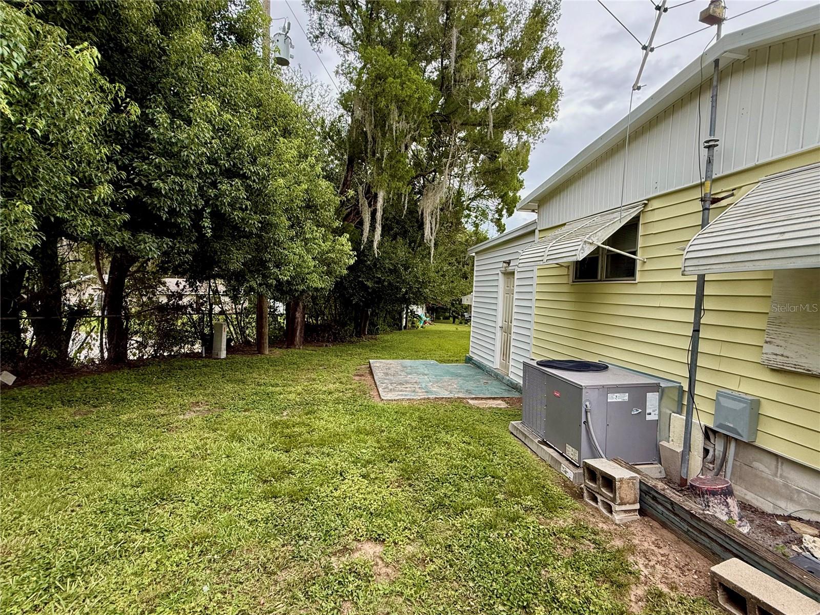 6035 Ridgewood Dr Property Photo 17