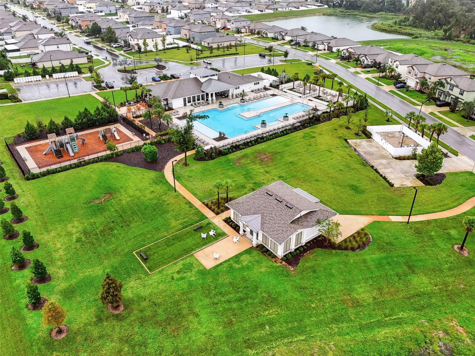 6330 Ten Acre Ct Property Photo 6