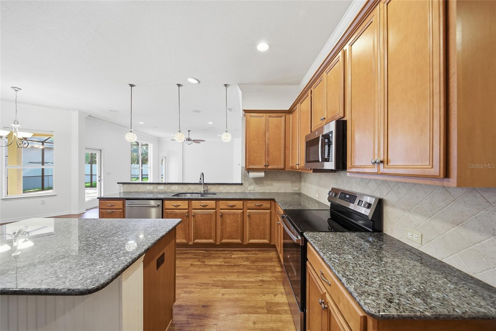 7137 Derwent Glen Cir Property Photo 7