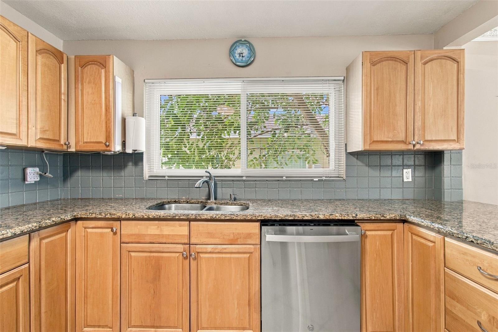 2908 W Arch St Property Photo 19
