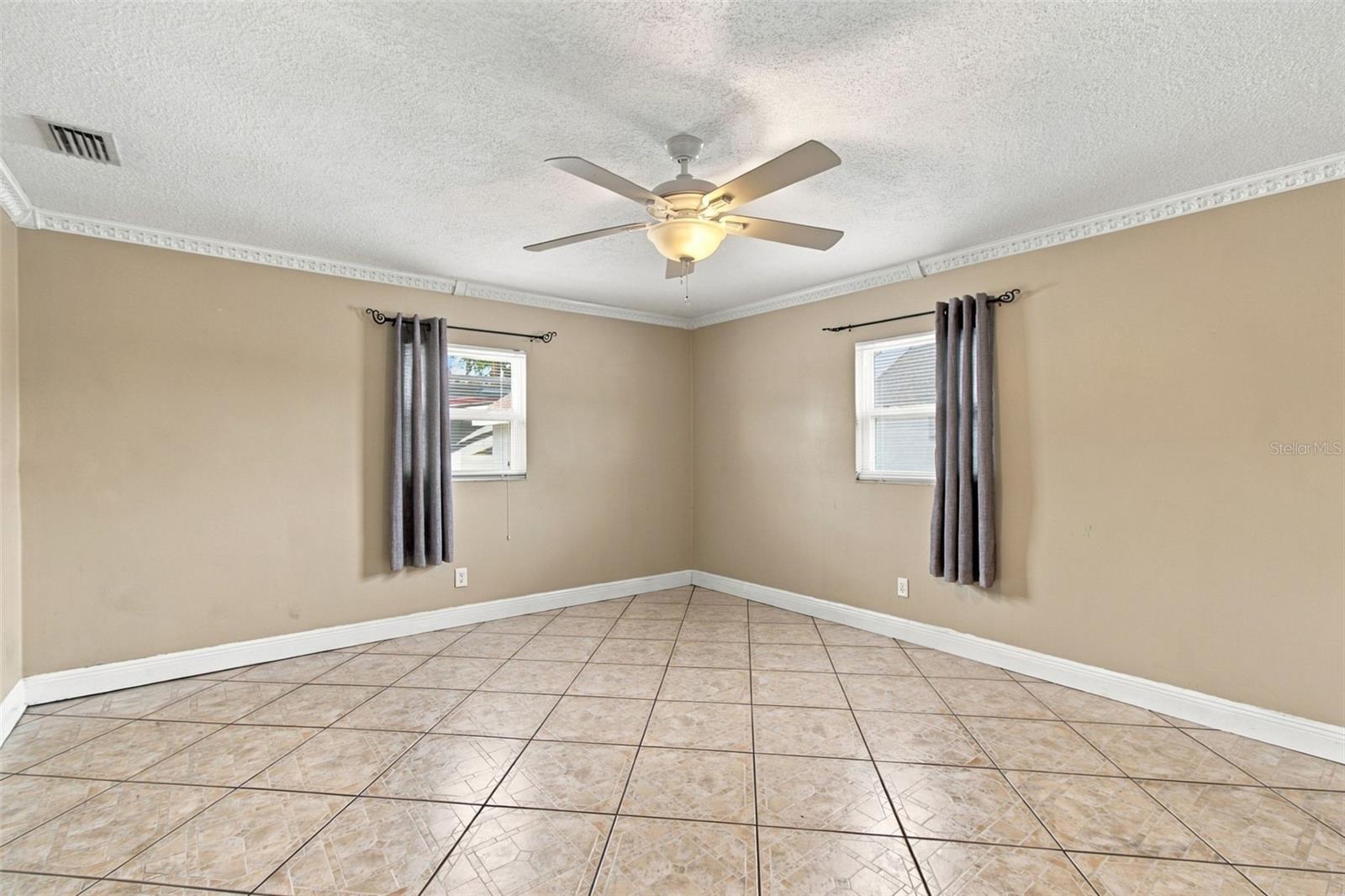 2908 W Arch St Property Photo 24