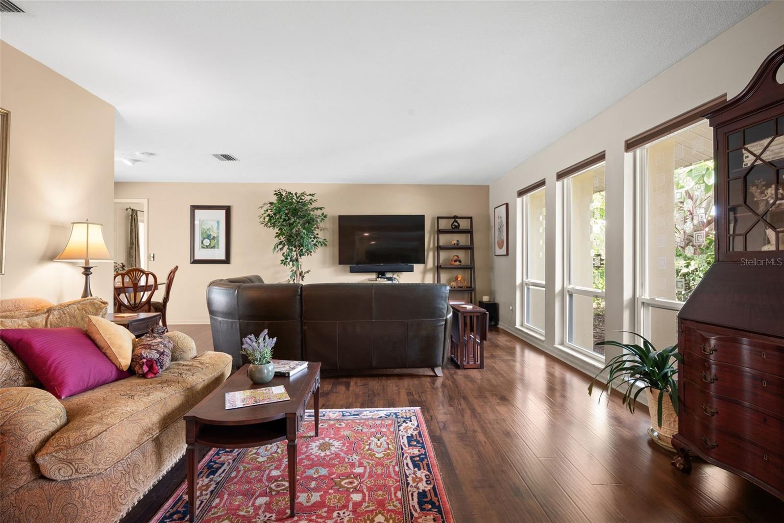 13906 105th Ave Property Photo 6