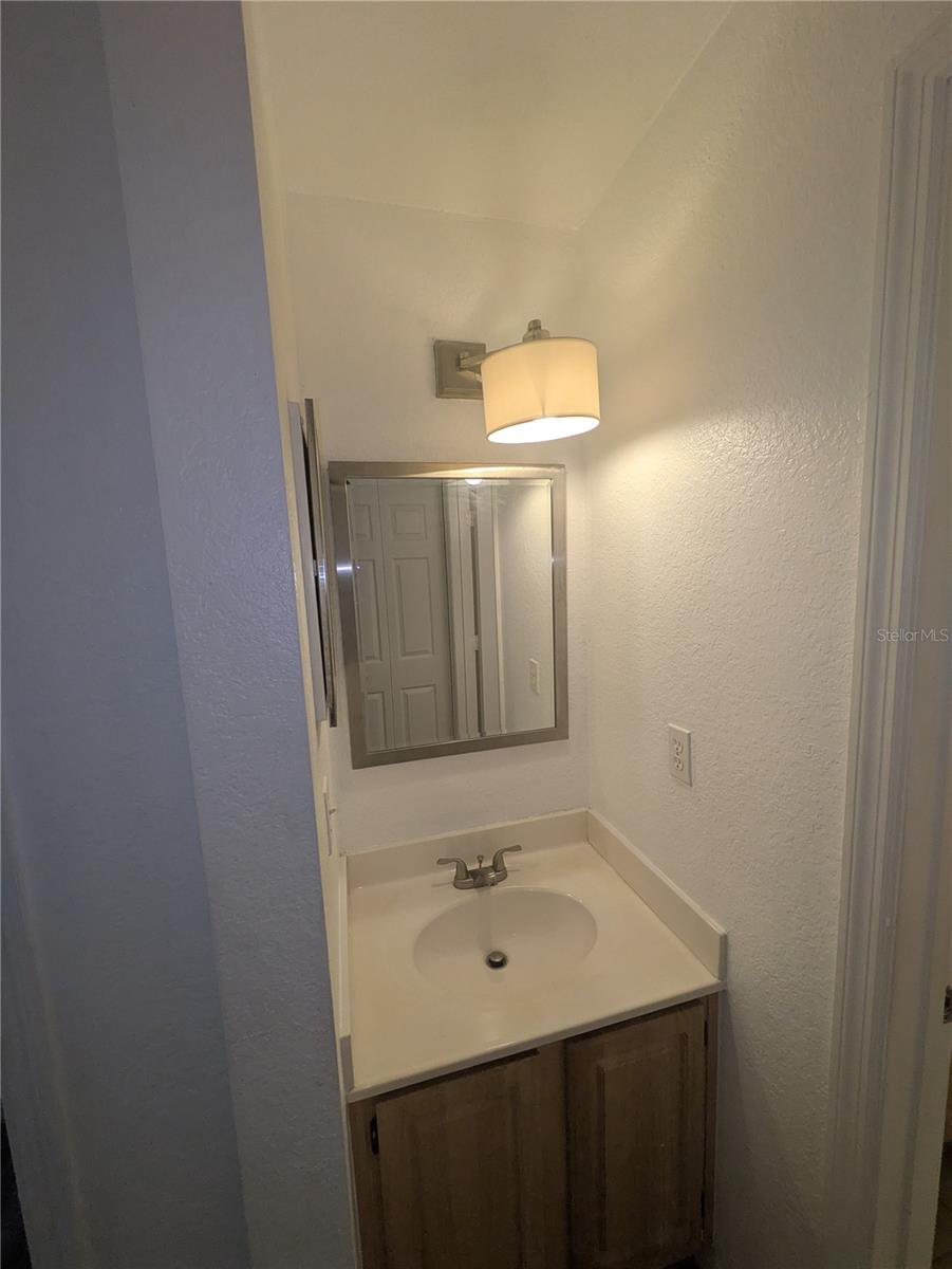 4015 Venetian Bay Dr #103 Property Photo 13