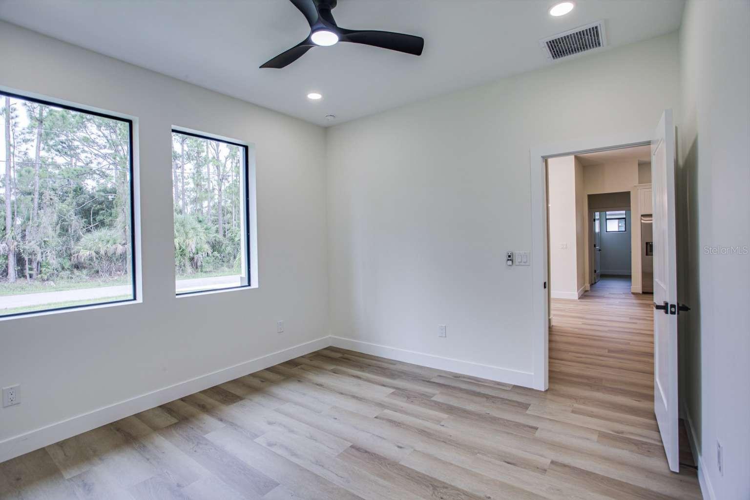 5752 Shaffer Ave Property Photo 16