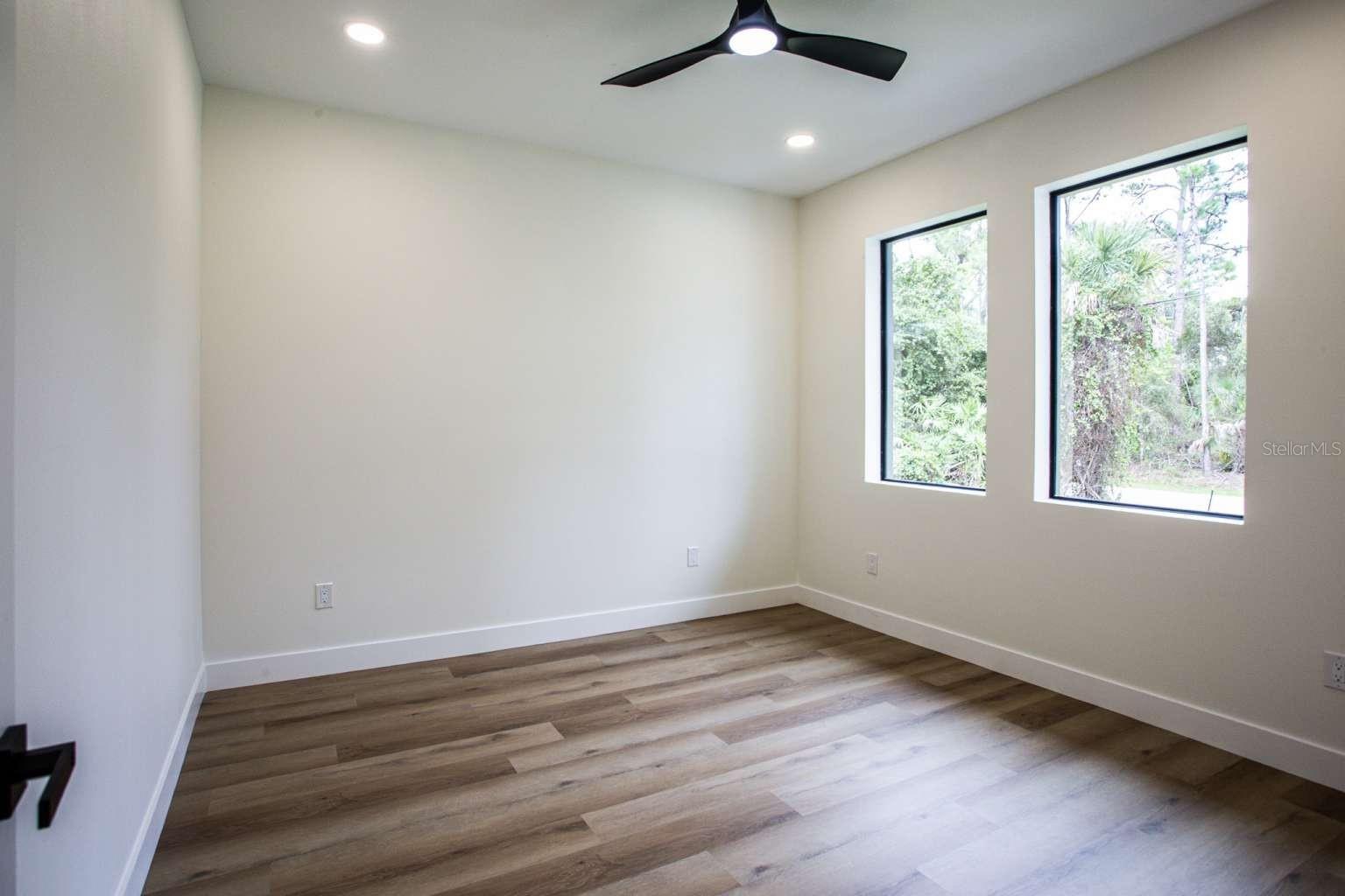 5752 Shaffer Ave Property Photo 17