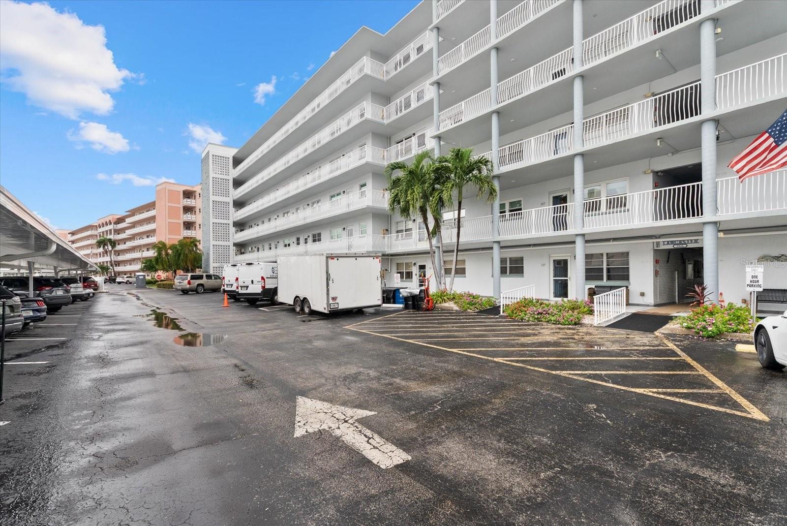 5925 Shore Blvd S #105 Property Photo 1