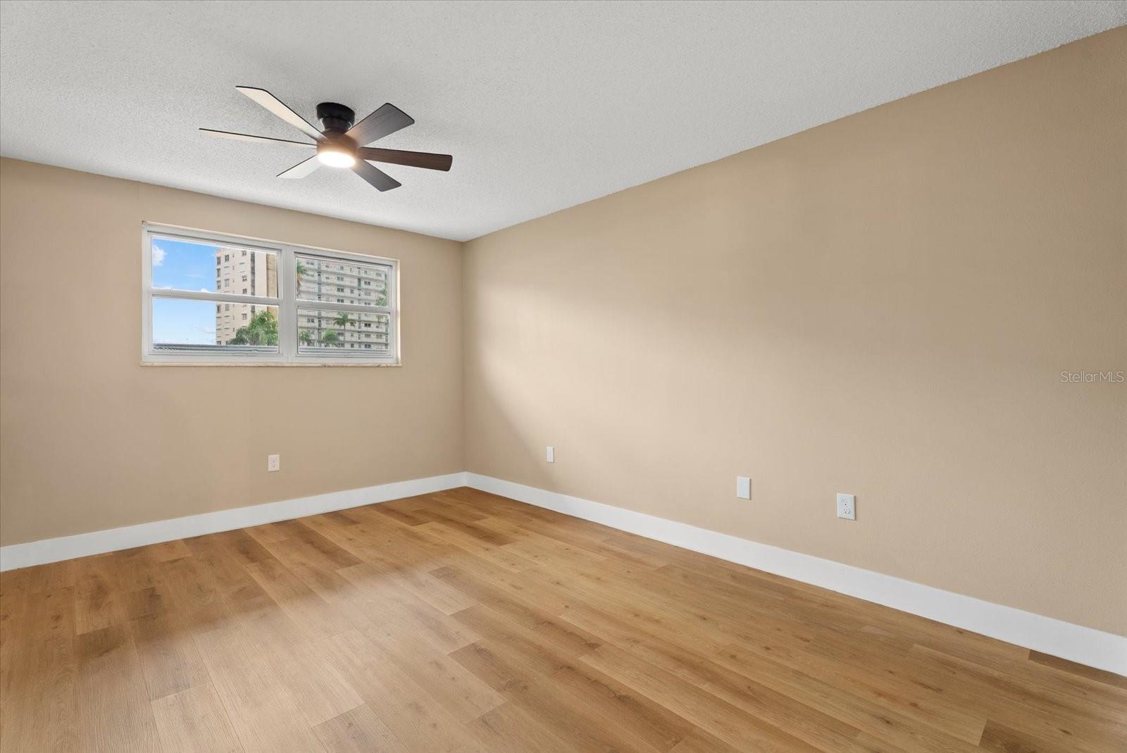 5925 Shore Blvd S #105 Property Photo 9