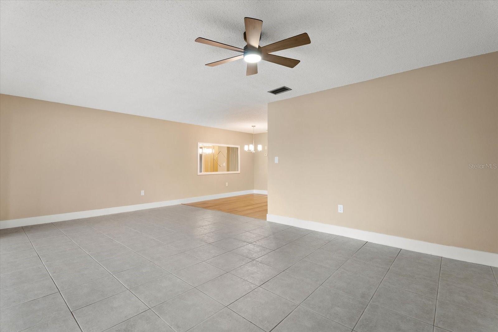 5925 Shore Blvd S #105 Property Photo 12