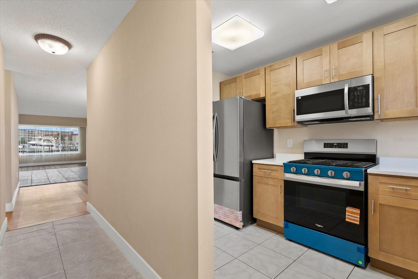 5925 Shore Blvd S #105 Property Photo 17