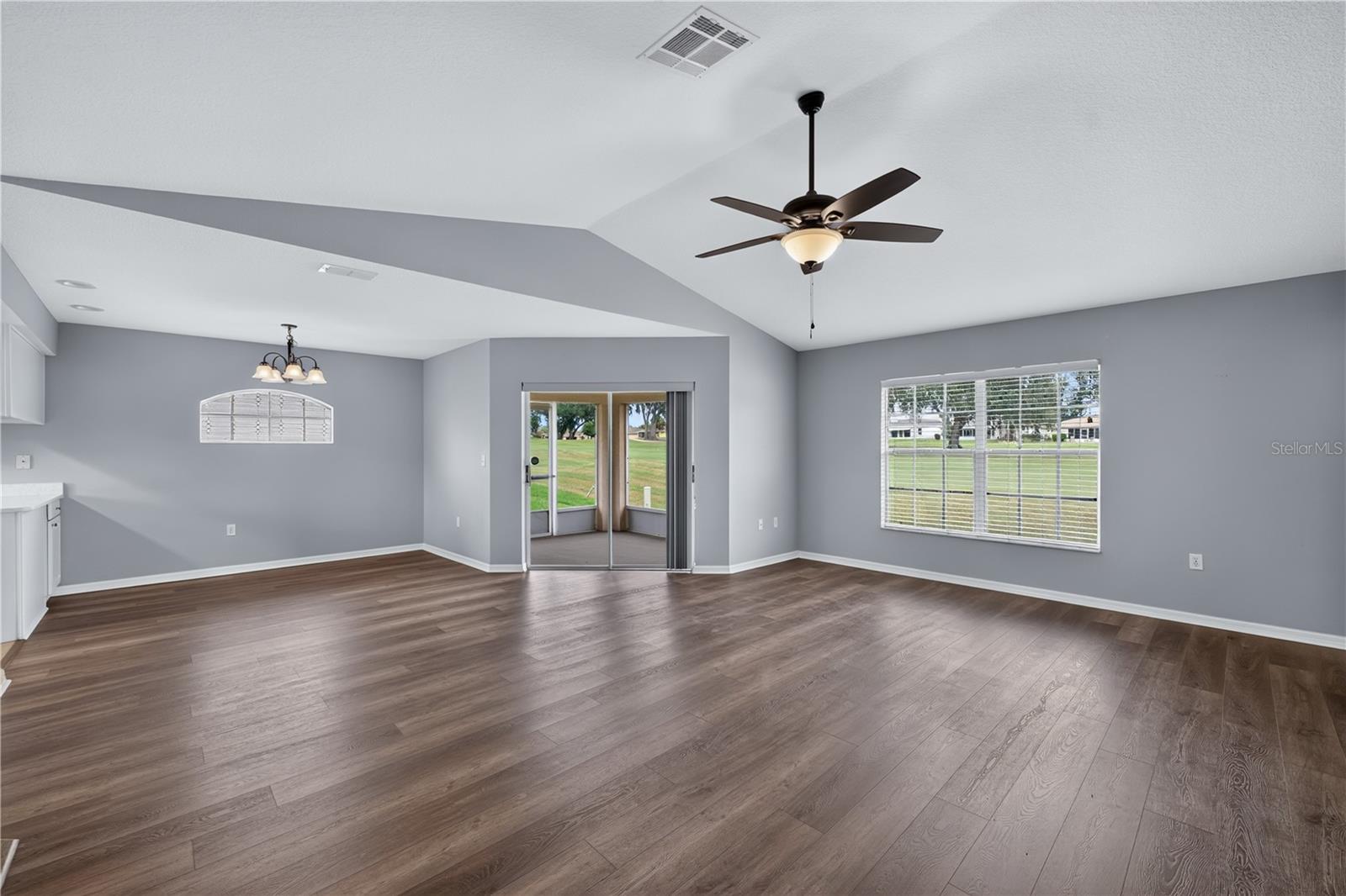 11048 Moshie Ln Property Photo 10