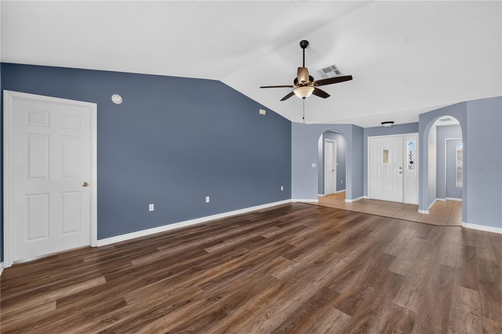 11048 Moshie Ln Property Photo 14
