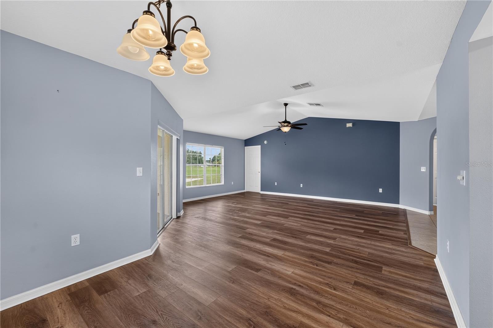 11048 Moshie Ln Property Photo 20