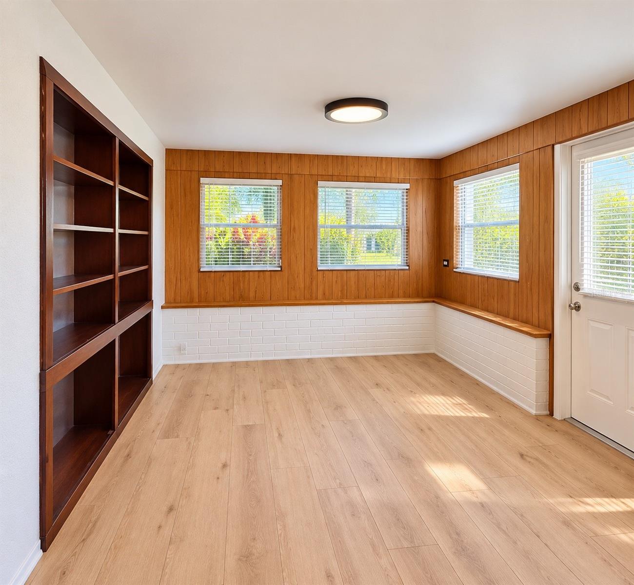 13822 Brewster Dr Property Photo 3