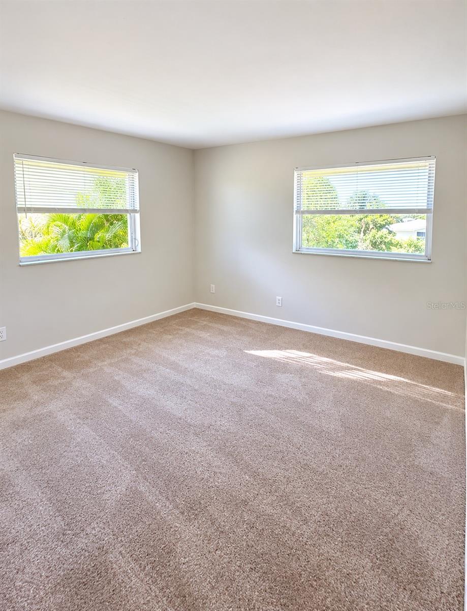 13822 Brewster Dr Property Photo 5