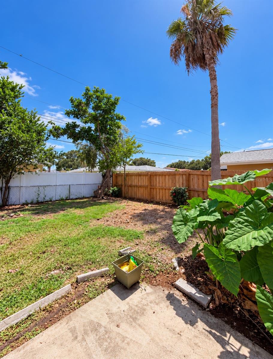 13822 Brewster Dr Property Photo 11
