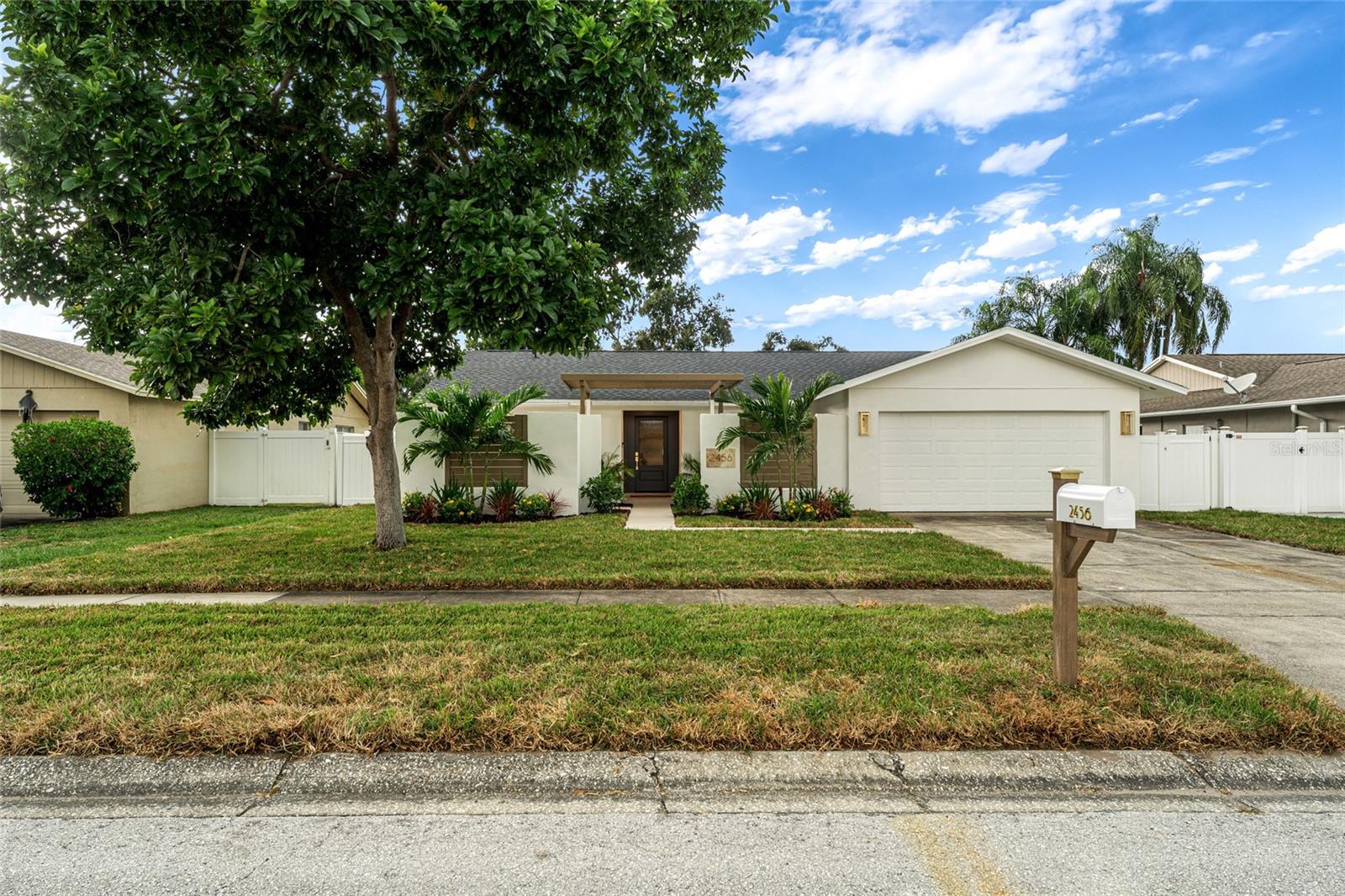 2456 Timbercrest Cir W Property Photo 41