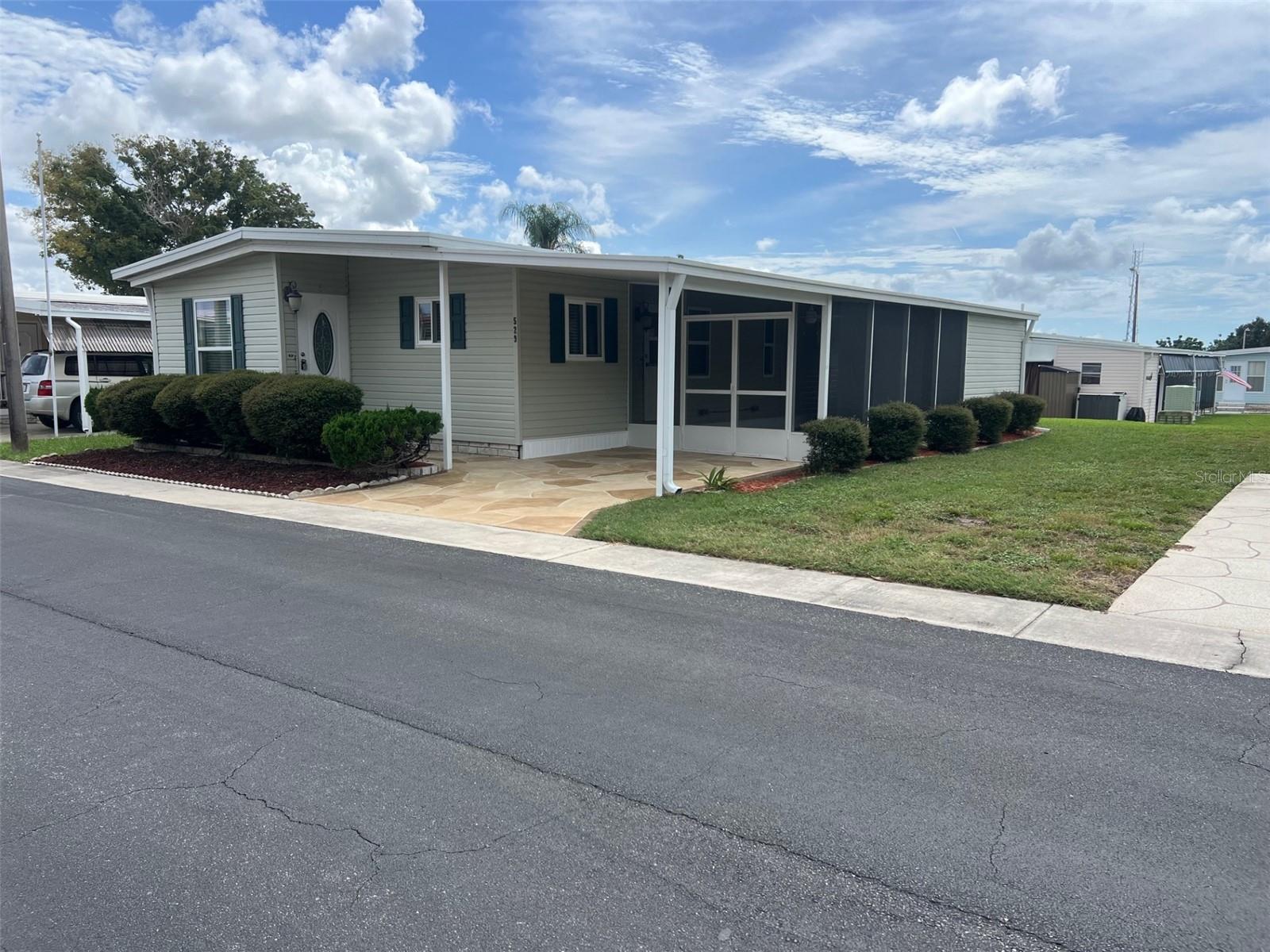529 Needle Palm St Property Photo 3