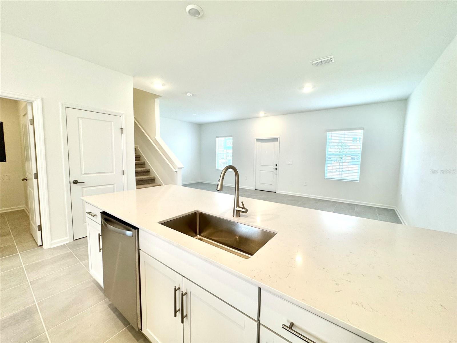 5591 Ronin Dr Property Photo 6