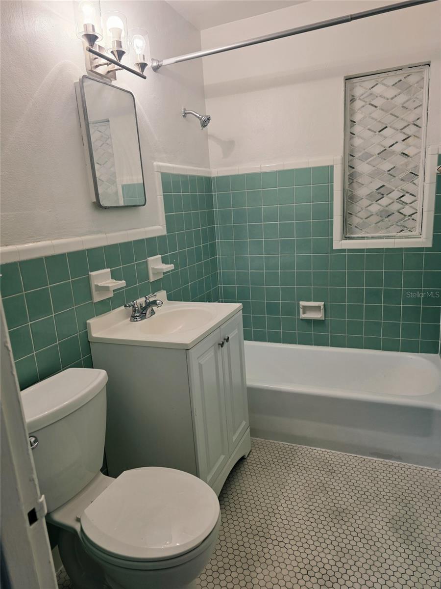 2103 N Harold Ave Property Photo 12