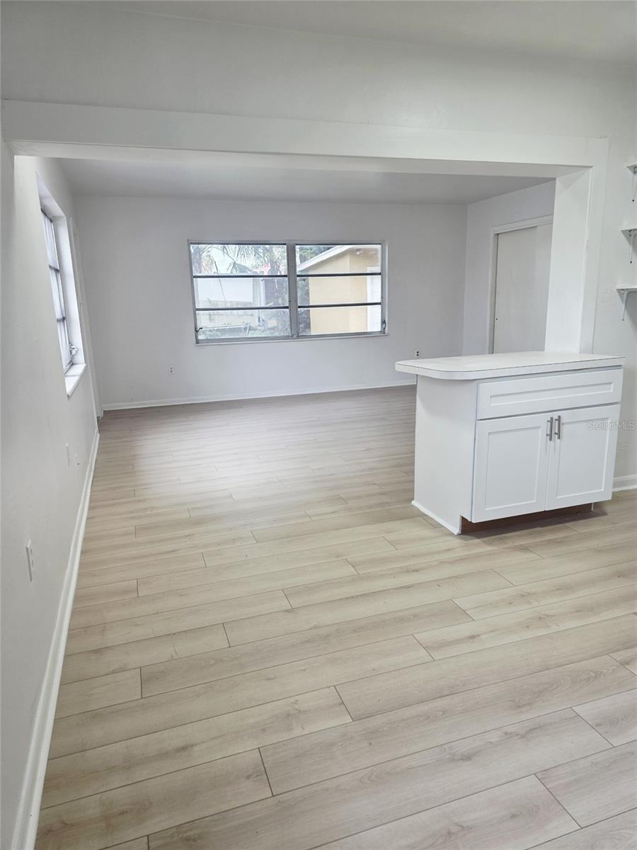 2103 N Harold Ave Property Photo 17
