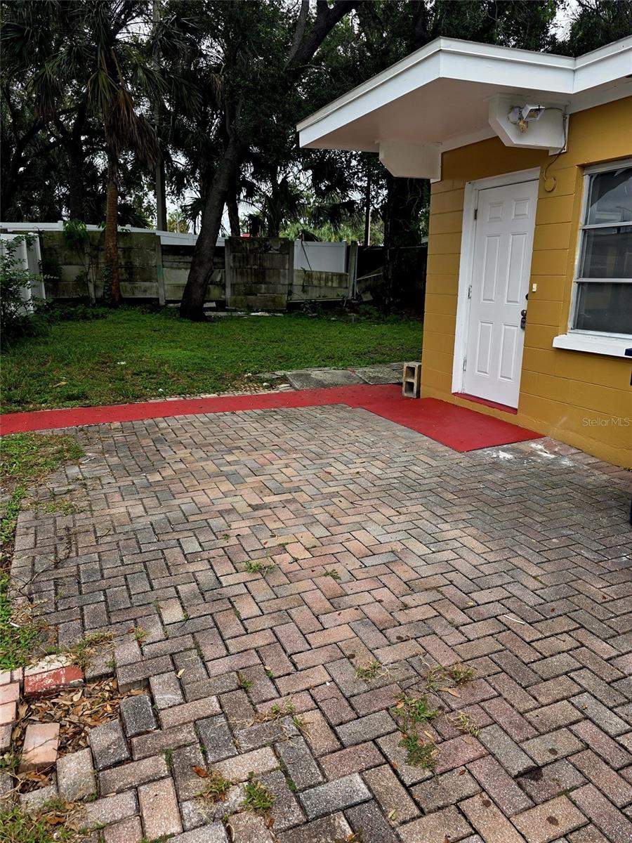 2103 N Harold Ave Property Photo 22