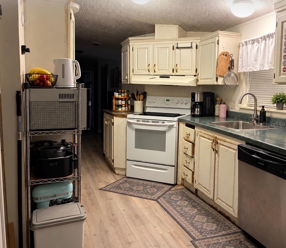 11522 North St Property Photo 8