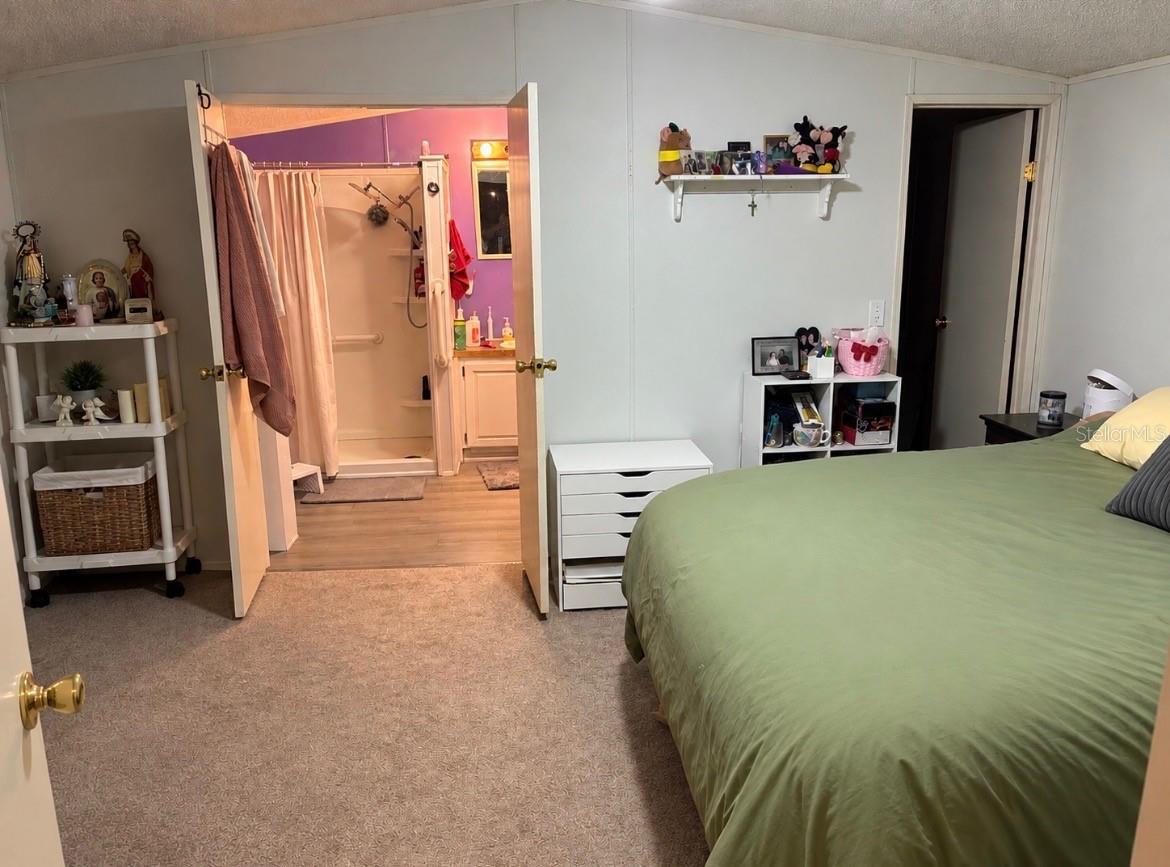 11522 North St Property Photo 9