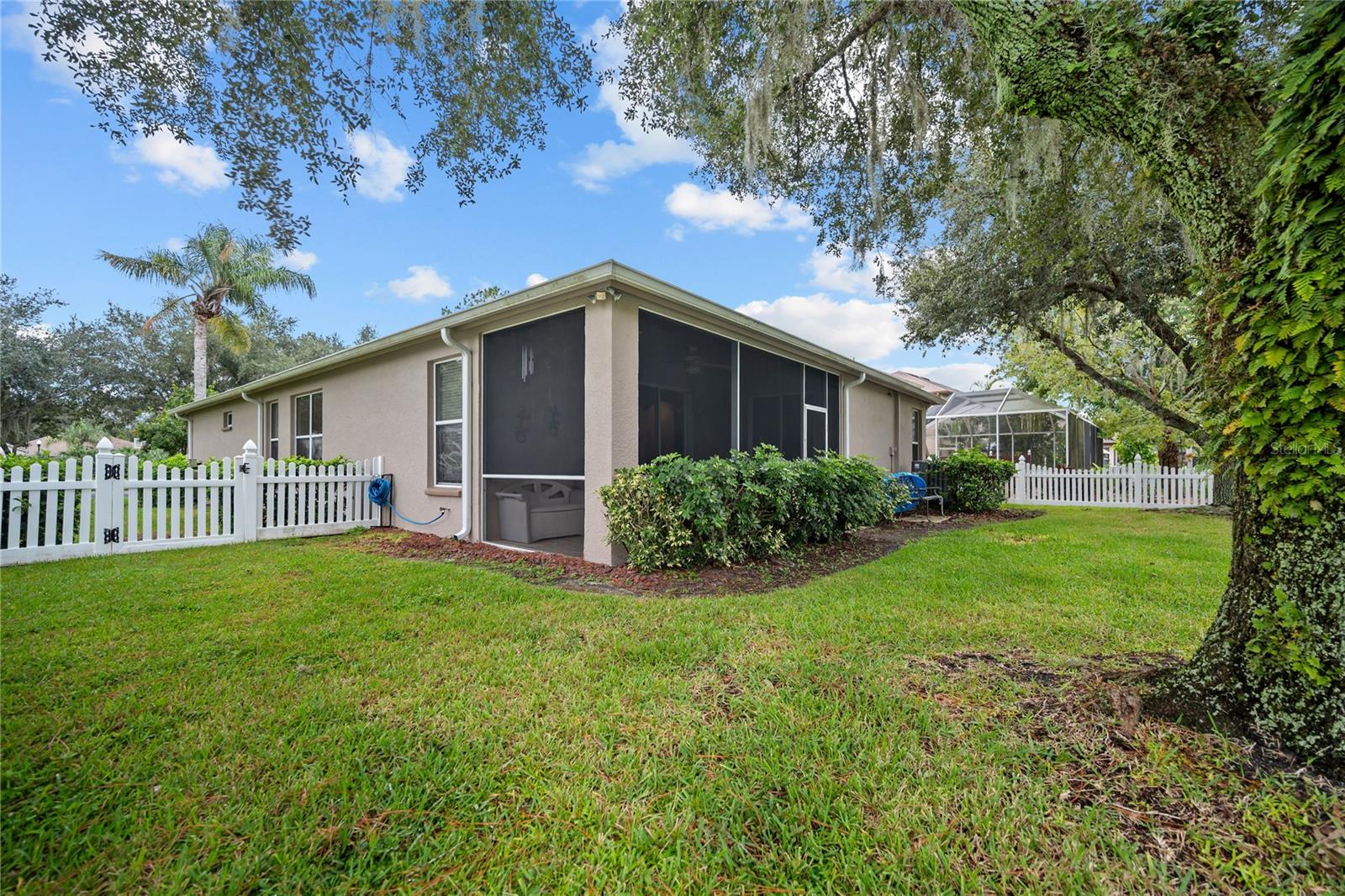 27537 Edenfield Dr Property Photo 30
