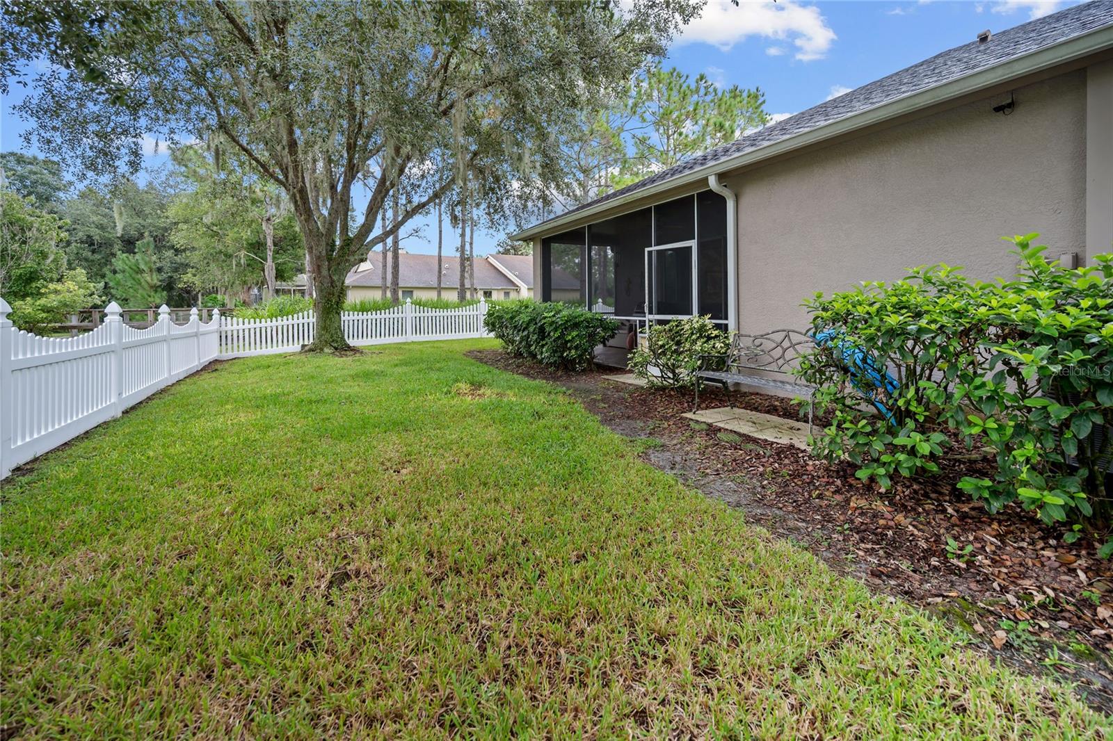 27537 Edenfield Dr Property Photo 31
