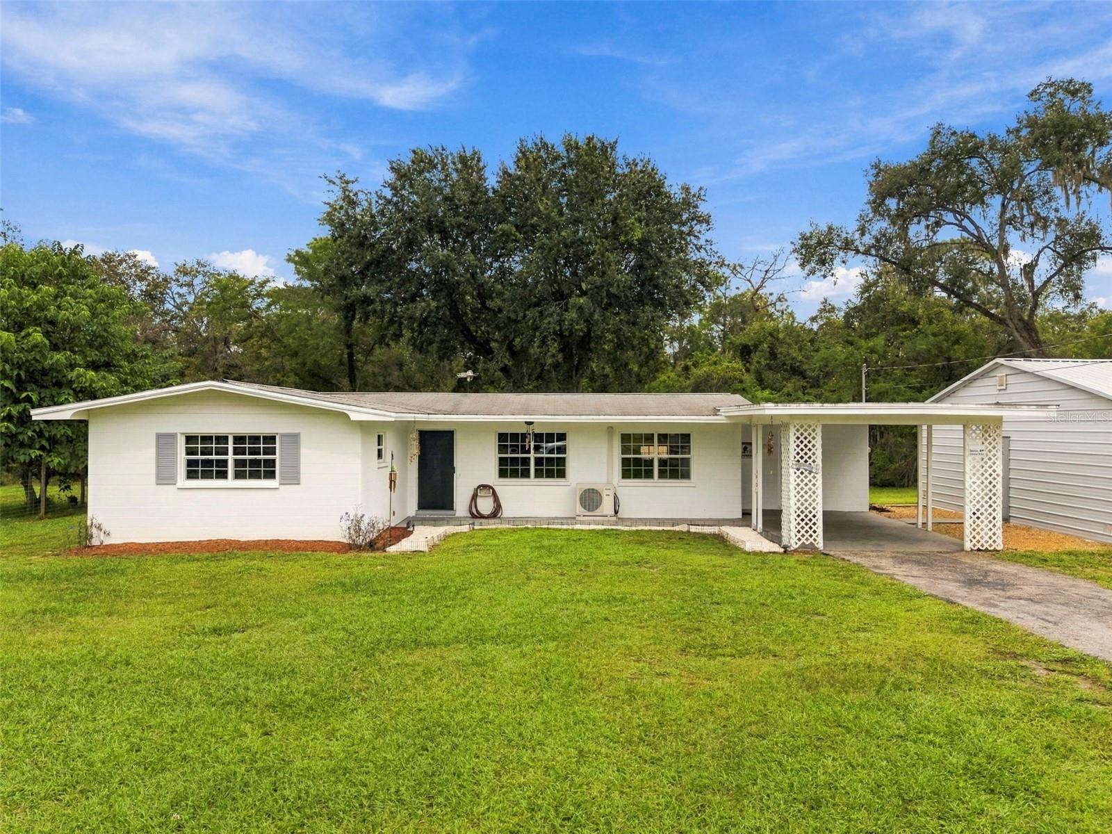 5223 Azalea Cir Property Photo 1