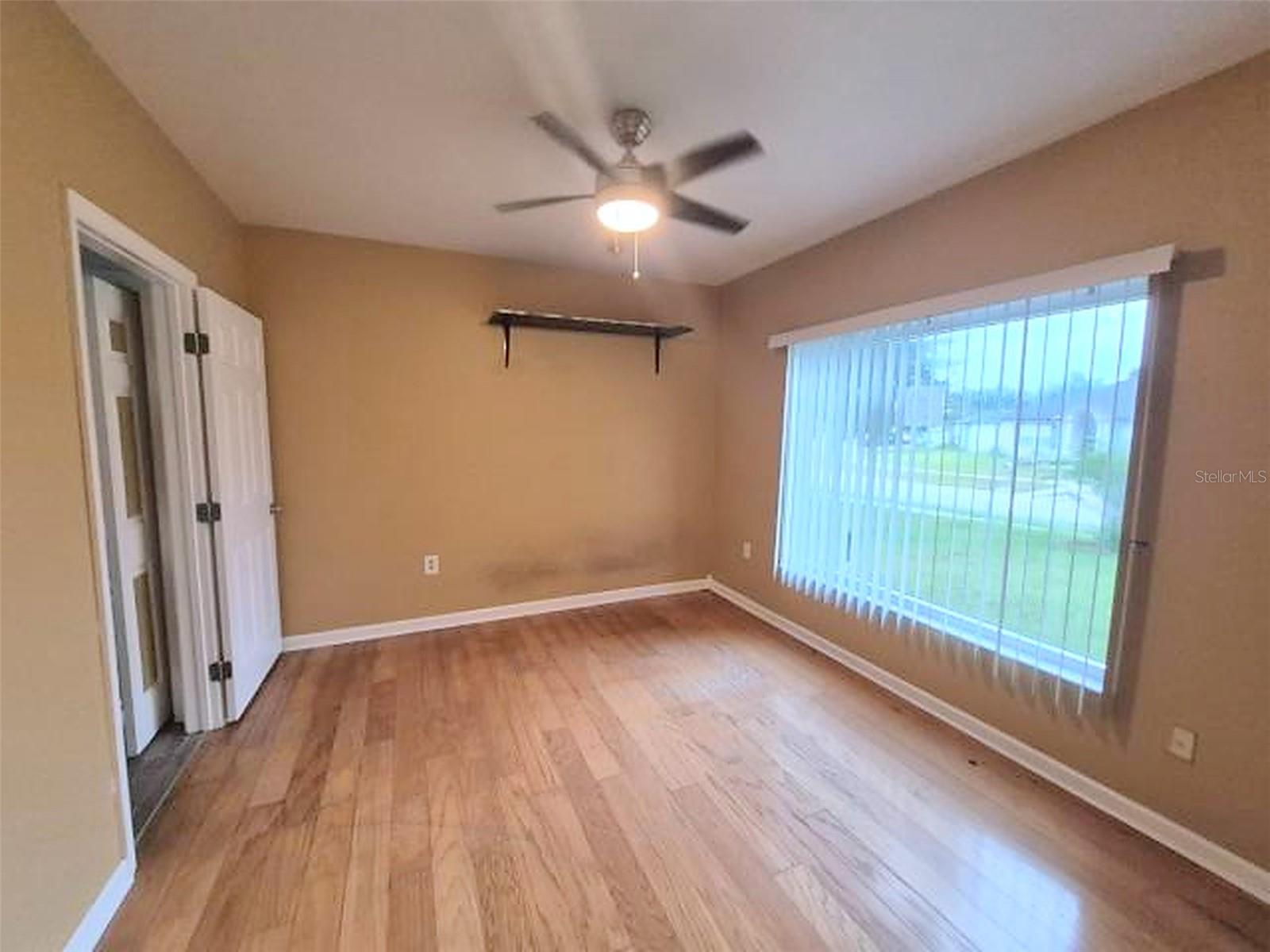 902 Greenbelt Cir Property Photo 2