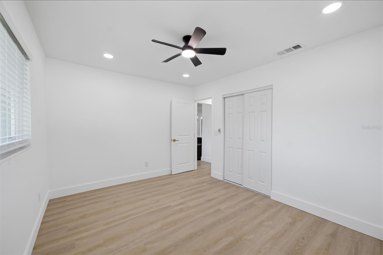1300 S Hillcrest Ave Property Photo 30
