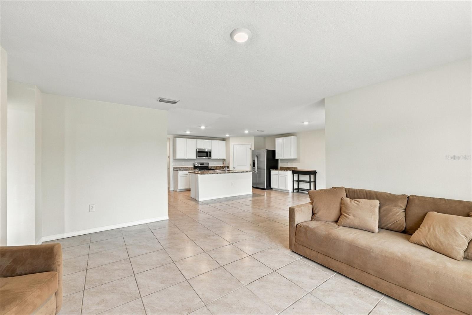 7980 Broad Pointe Dr Property Photo 13