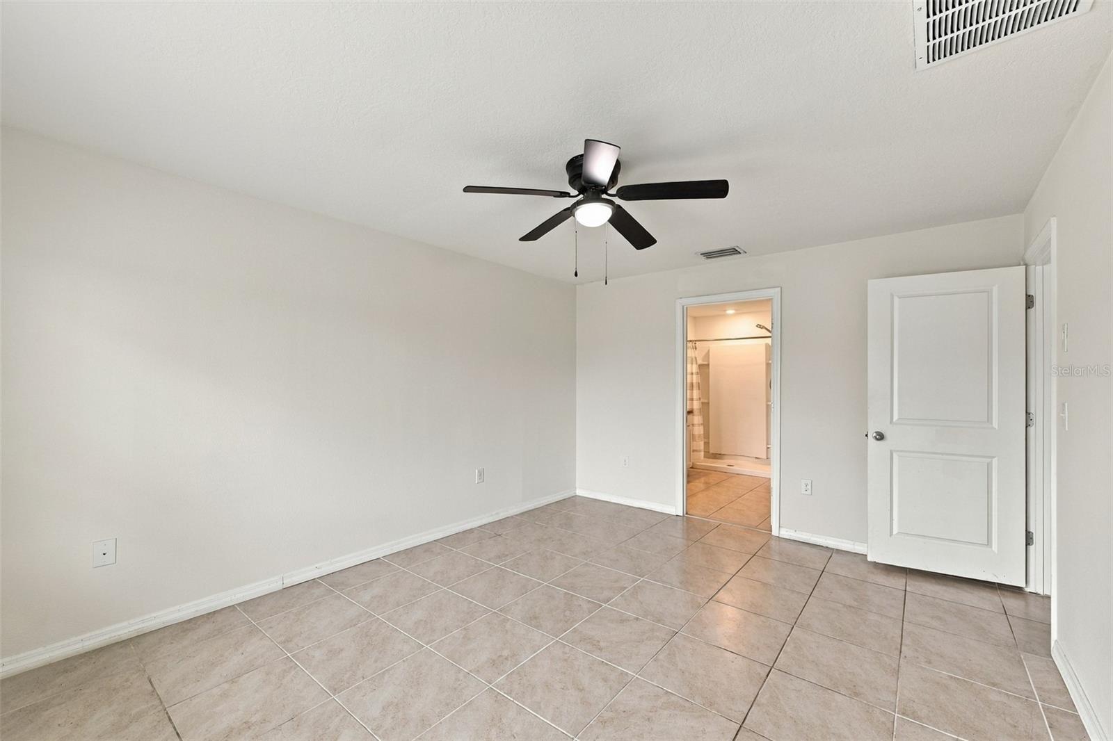 7980 Broad Pointe Dr Property Photo 16