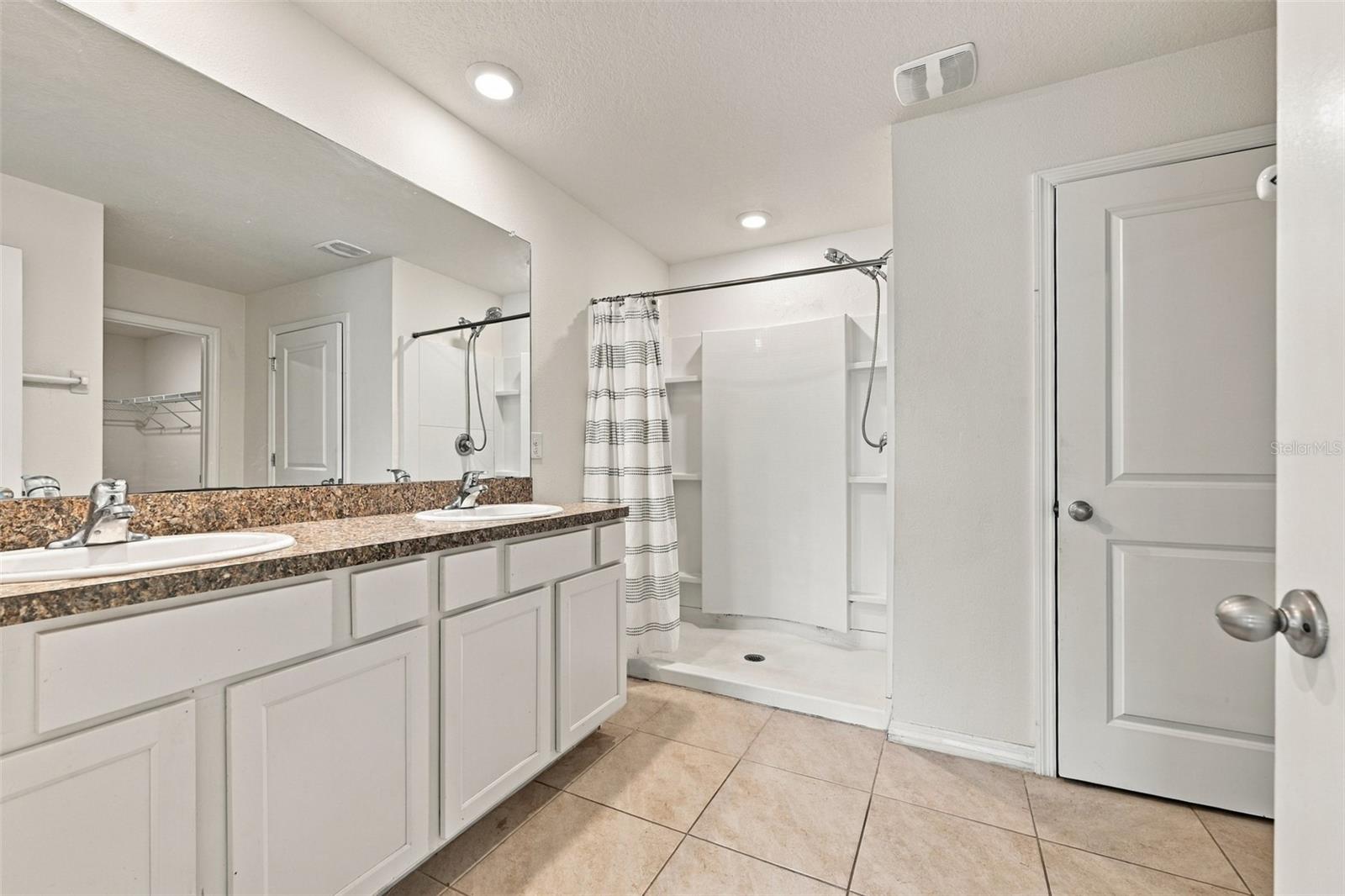 7980 Broad Pointe Dr Property Photo 20