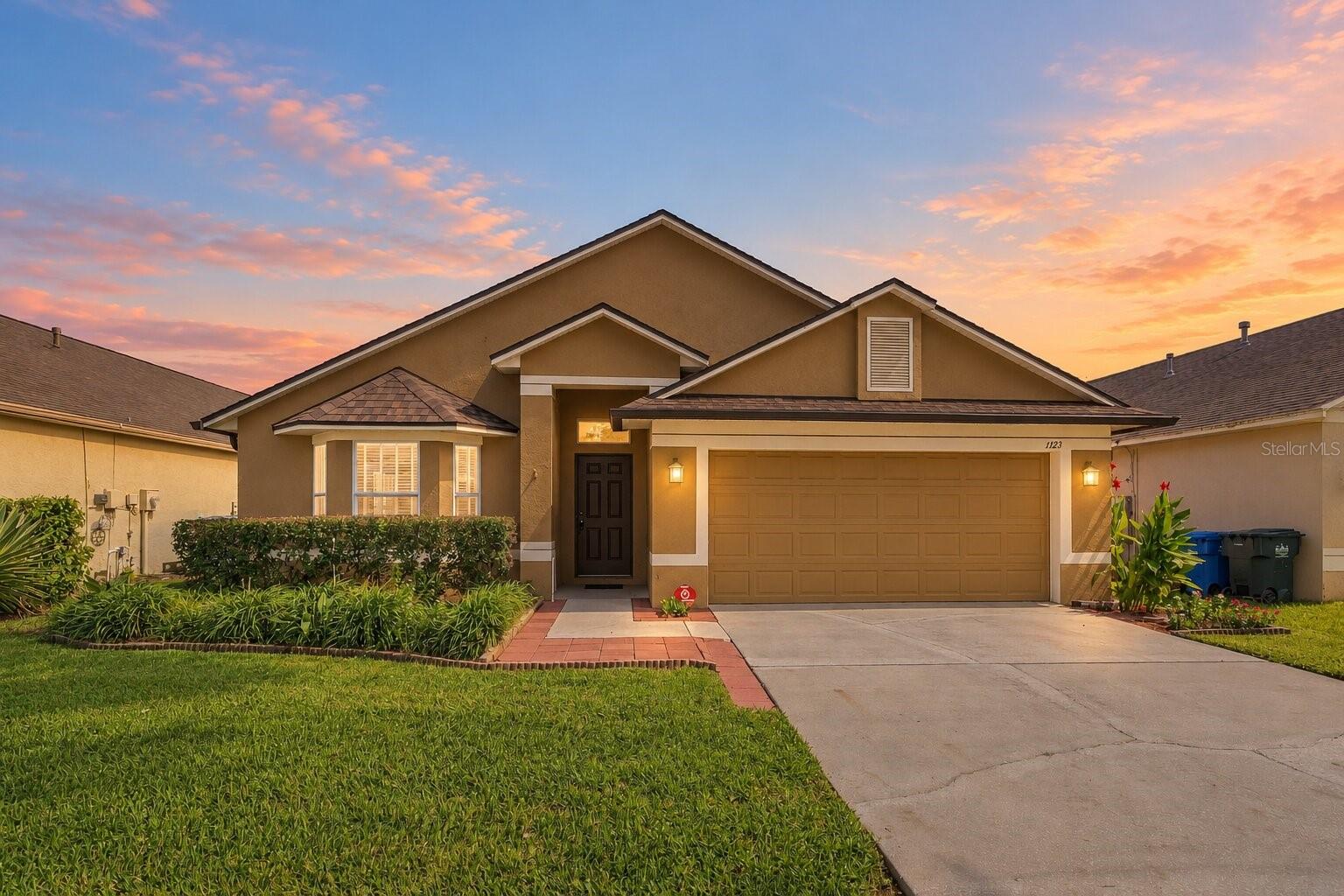 1123 Lumsden Pointe Blvd Property Photo 1