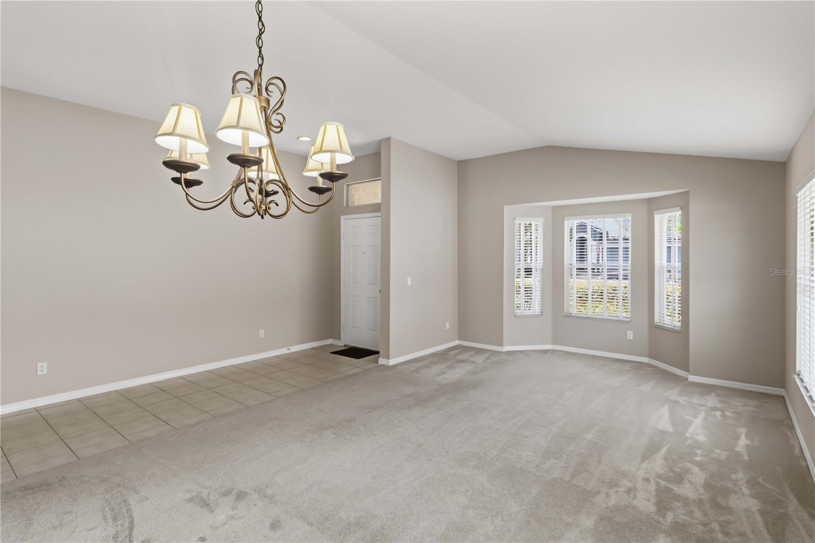 1123 Lumsden Pointe Blvd Property Photo 4