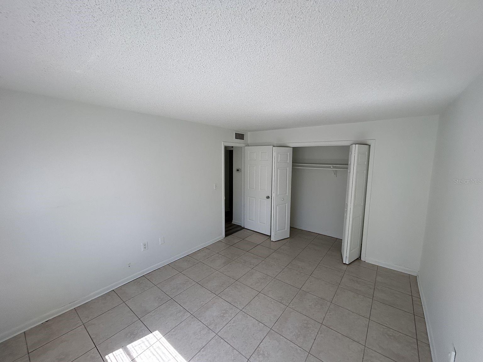 7025 Hibiscus Ave S Property Photo 7