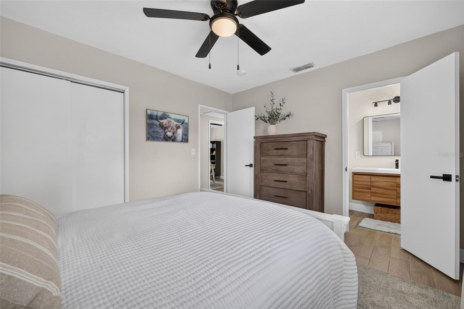 2913 W Elrod Ave Property Photo 22