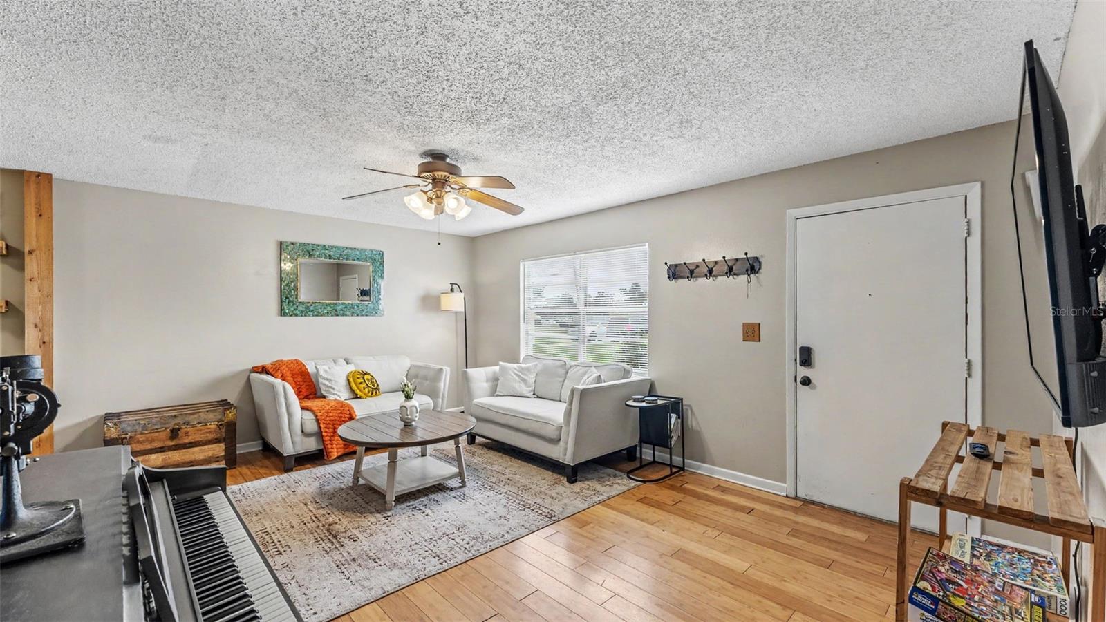 733-735 Longfellow Blvd Property Photo 4