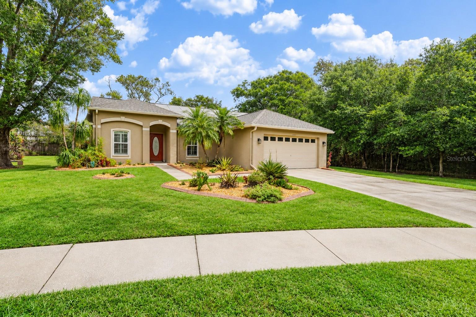 14701 Redcliff Dr Property Photo