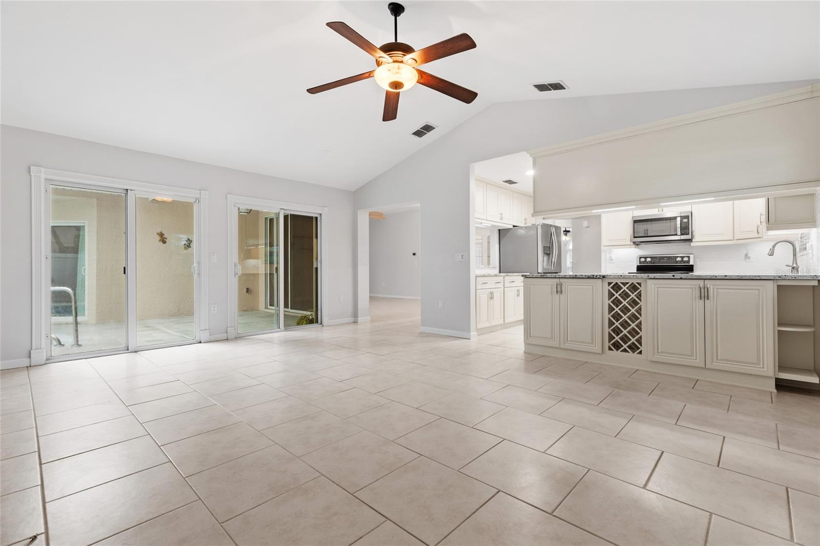 4897 Harbor Woods Dr Property Photo 13
