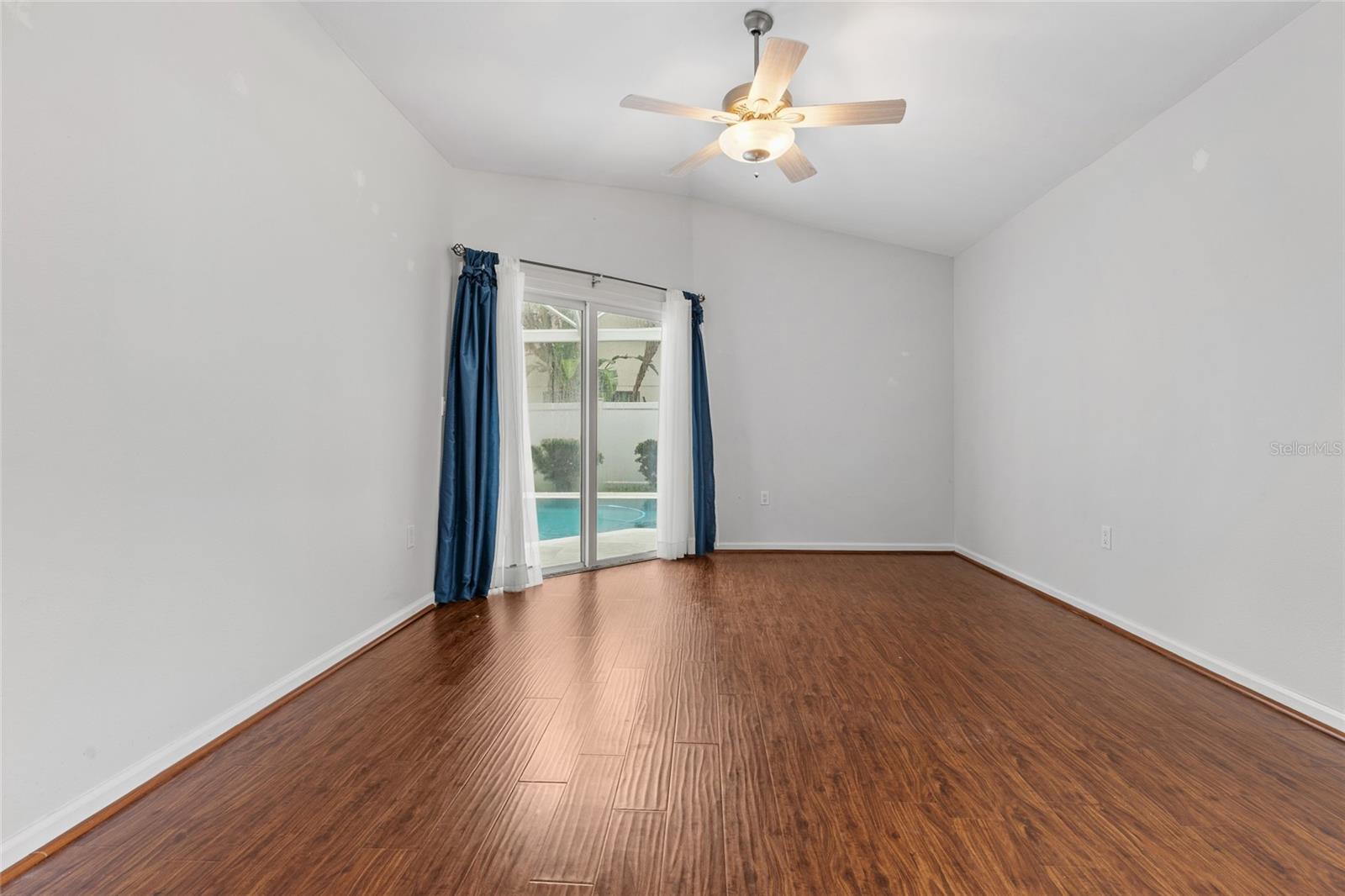 4897 Harbor Woods Dr Property Photo 19