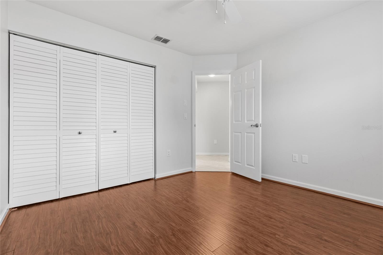 4897 Harbor Woods Dr Property Photo 28