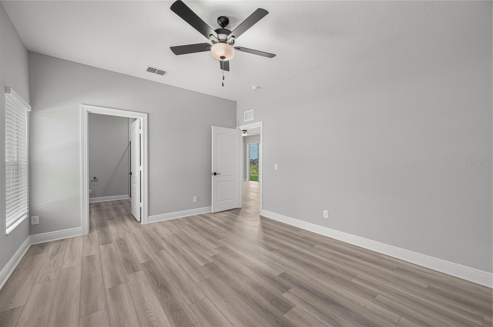 3339 Chinotto Dr Property Photo 17